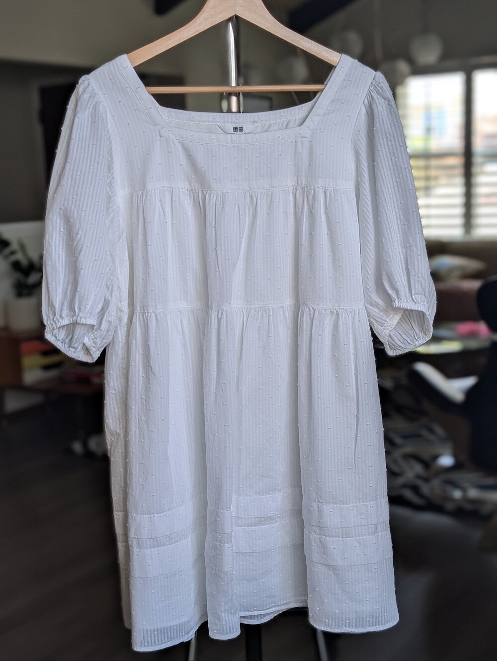 NWT Uniqlo White Cotton Dobby Mini Dress with Puff Sleeves Size Medium